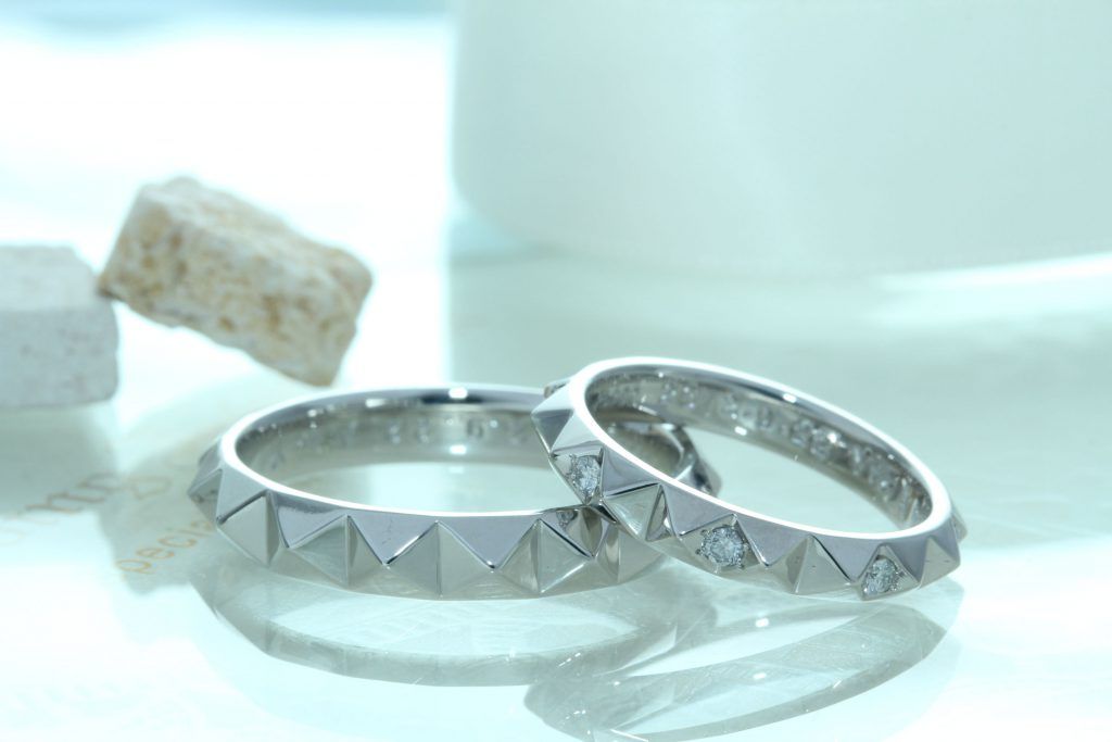 PT900スタッズペアリング | 婚約指輪、結婚指輪のオーダーメイドのこと 